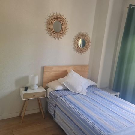 Nice And Cozy Flat With Pool Next To The Beach アルビール エクステリア 写真