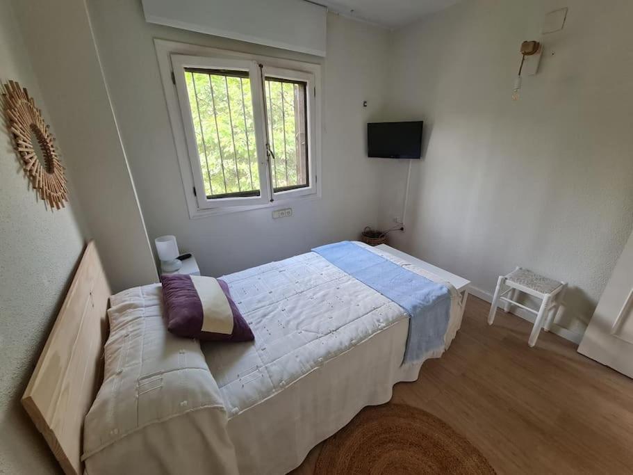Nice And Cozy Flat With Pool Next To The Beach アルビール エクステリア 写真
