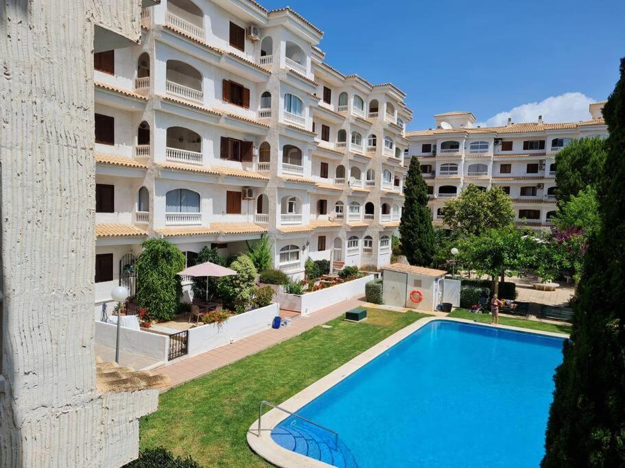 Nice And Cozy Flat With Pool Next To The Beach アルビール エクステリア 写真