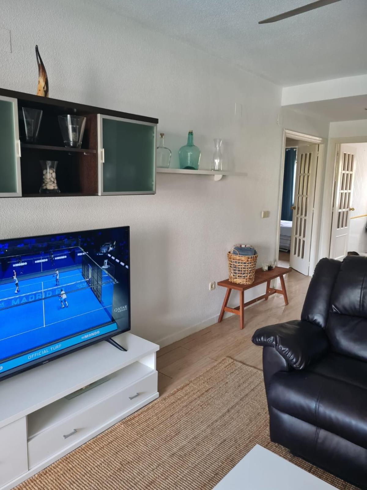 Nice And Cozy Flat With Pool Next To The Beach アルビール エクステリア 写真